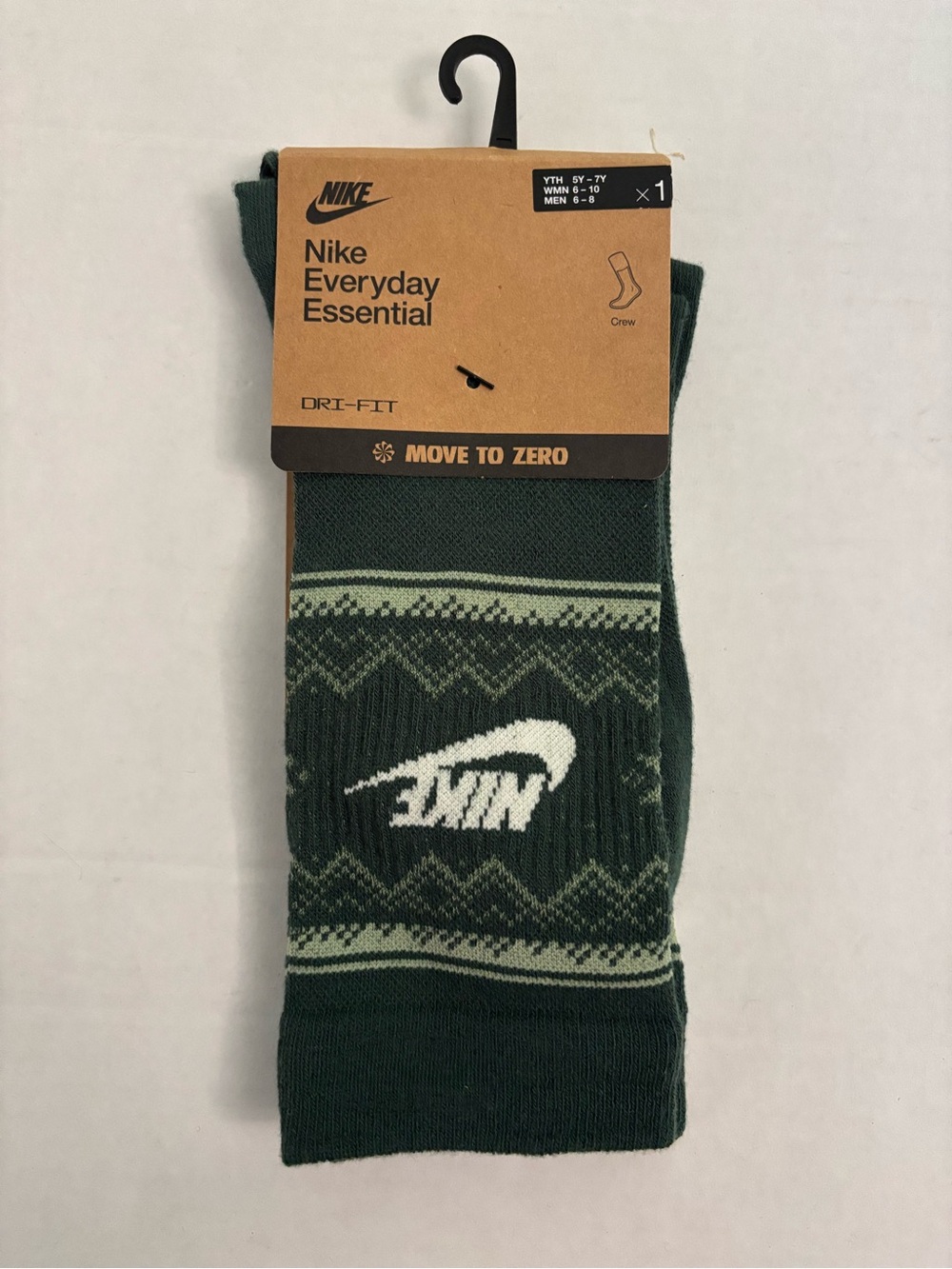 New! Nike Everyday Essential Crew Socks size M women 6-10 green